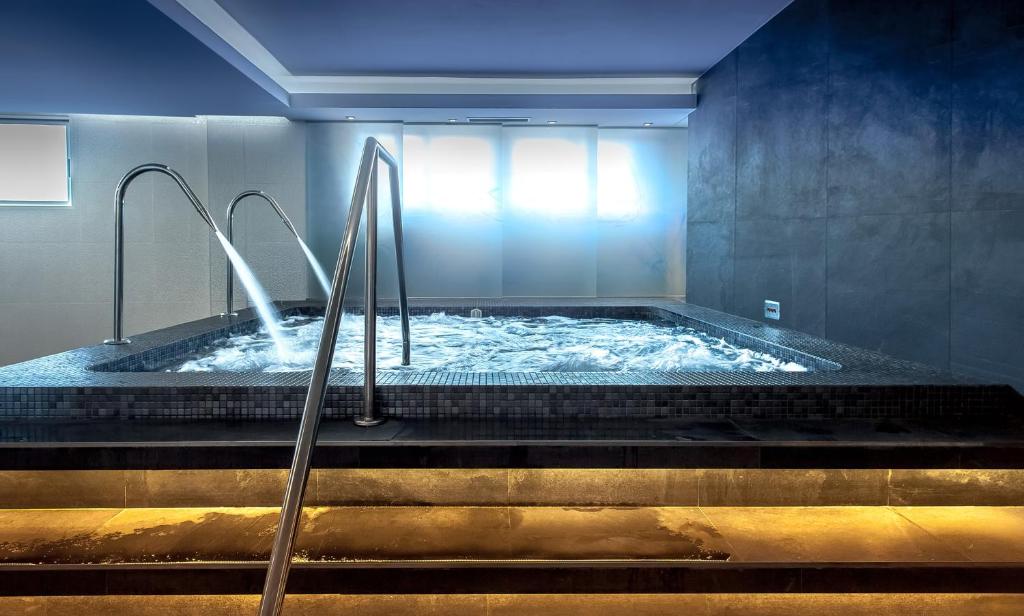 Hotel RH Vinaros Playa & Spa 4* Sup, Vinaròs – Precios ...