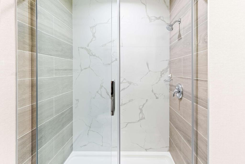 Best Western Plus Montreal East - Resim 3