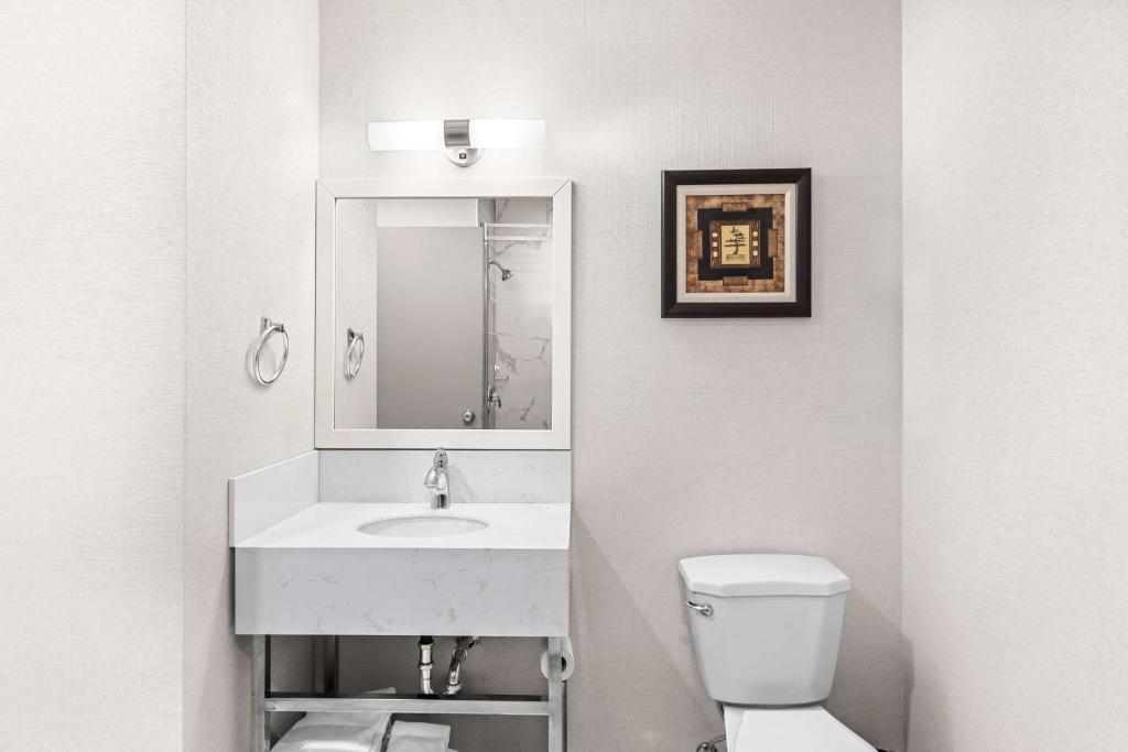 Best Western Plus Montreal East - Resim 28