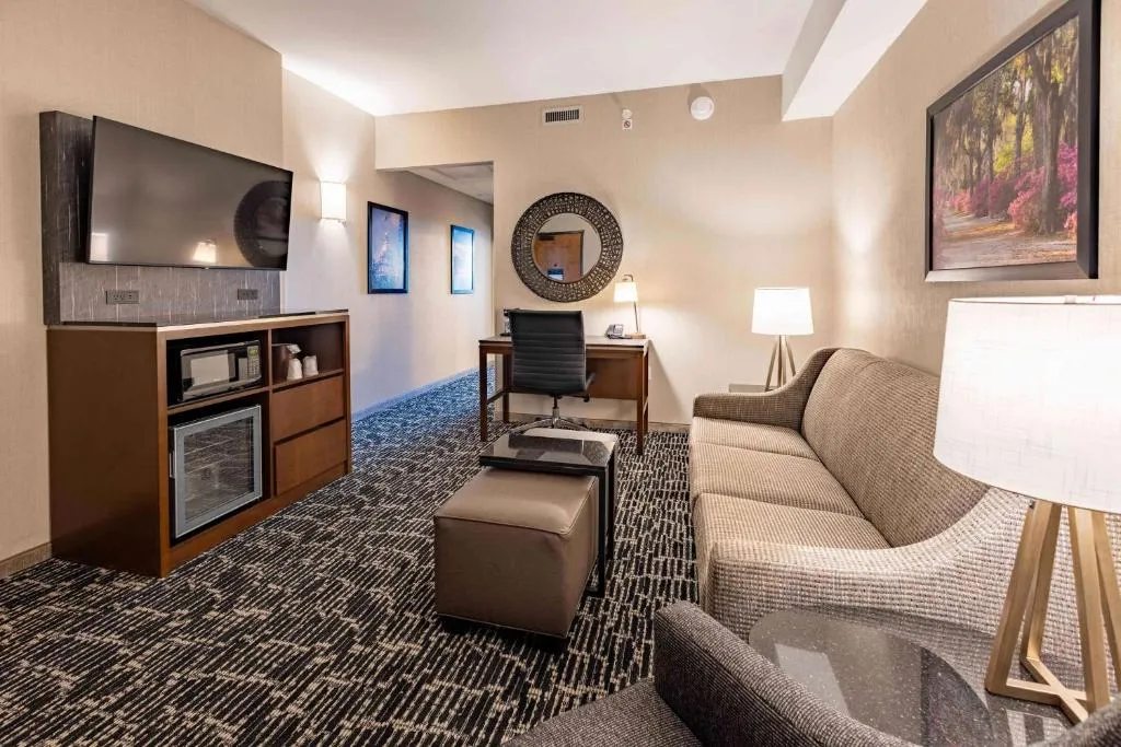 Queen Suite with Sofa Bed