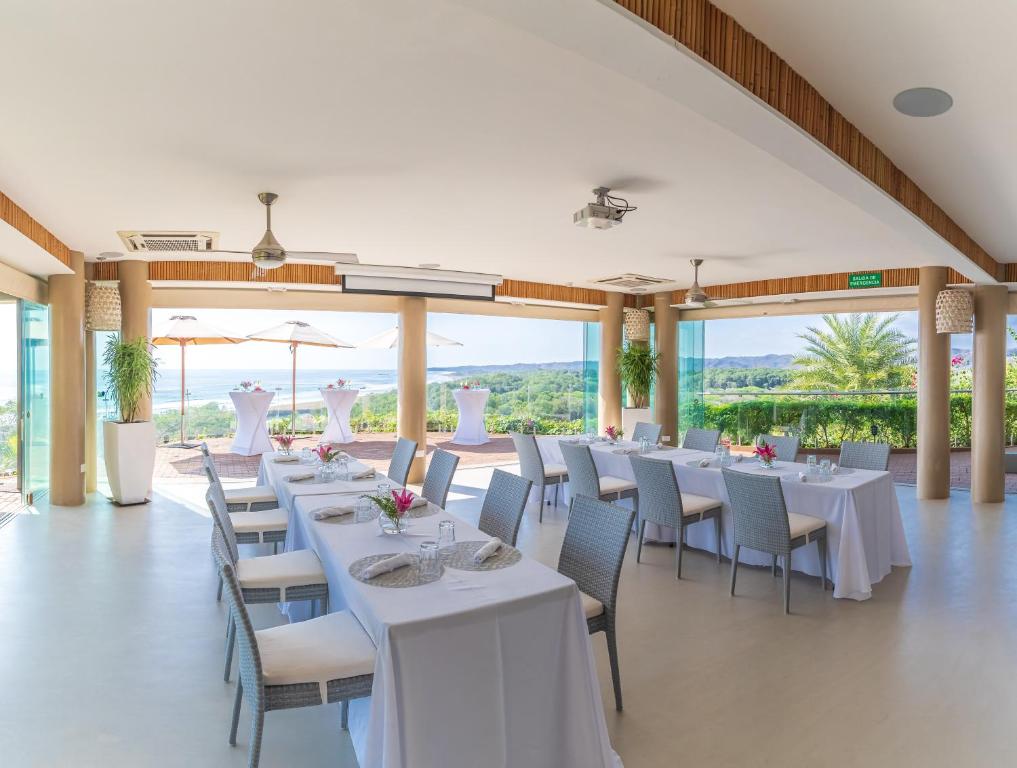 Restaurace v ubytování Hotel Boutique Lagarta Lodge