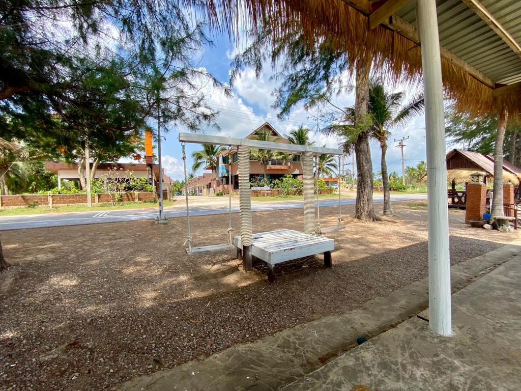 Zahrada ubytování หาดทรายขาวรีสอร์ท