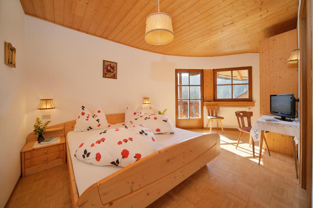 Postel nebo postele na pokoji v ubytování Gasthof Meierei