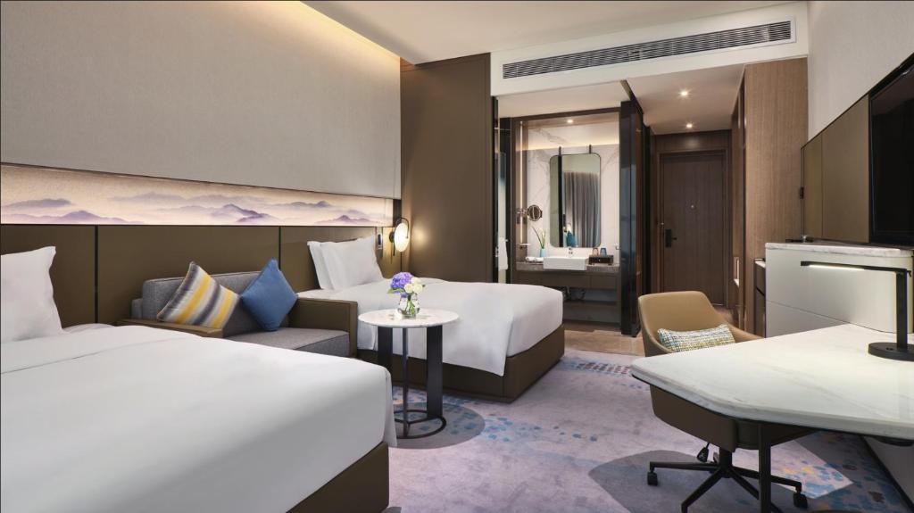 Posezení v ubytování Crowne Plaza Wuhan Development Zone by IHG