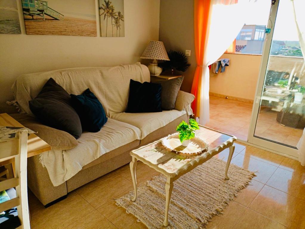 Posezení v ubytování APARTAMENTO PALMERAL DEL MAR MENOR
