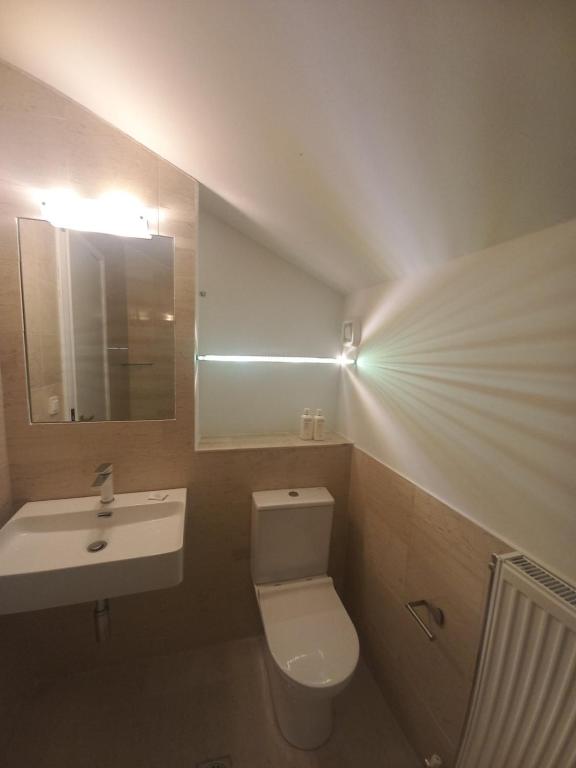 AAA Luxury Residences - Resim 44