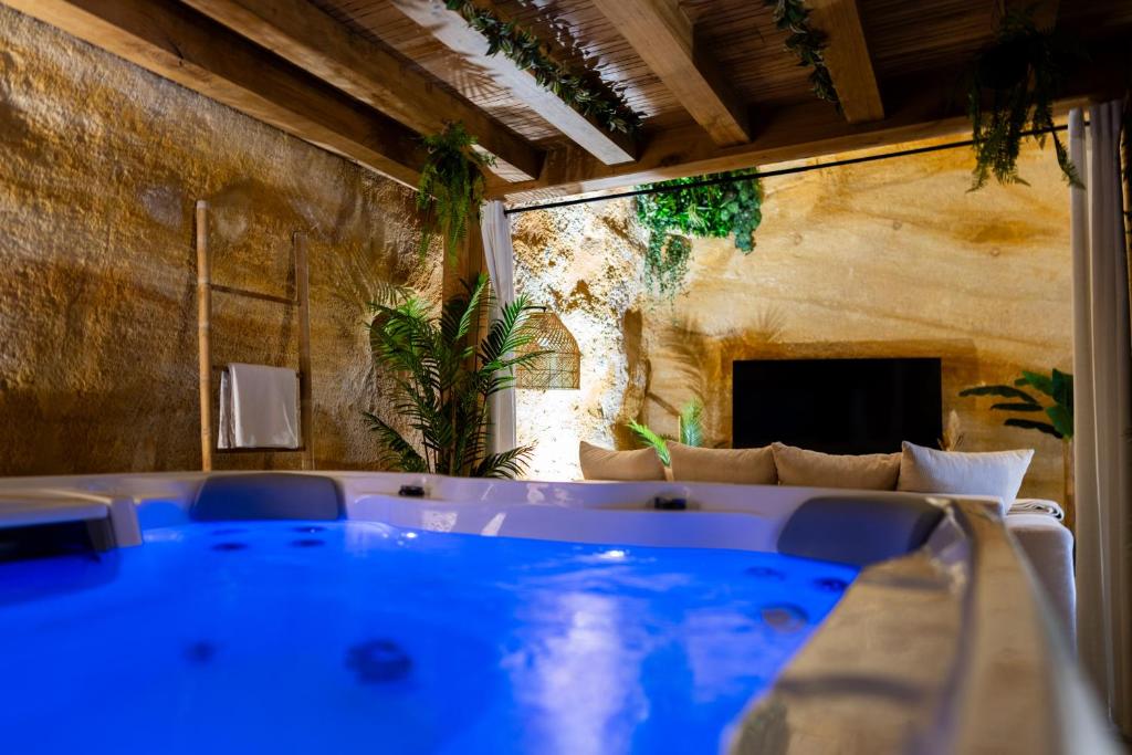 Posedenie v ubytovaní Le temps suspendu, Nuit sous la roche & jacuzzi