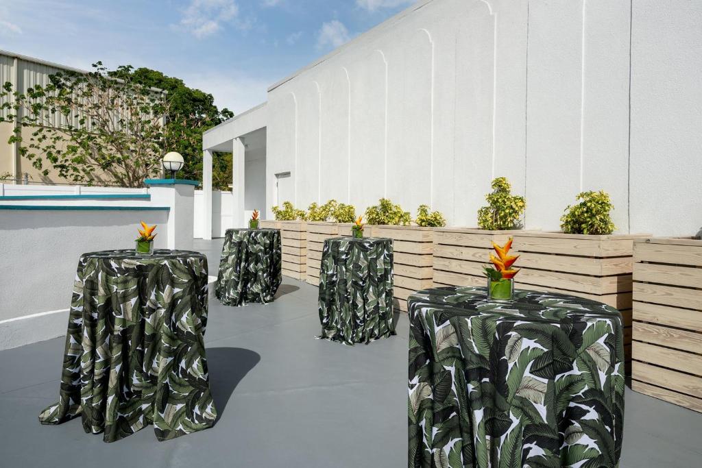 Courtyard by Marriott Nassau Downtown/Junkanoo Beach photo