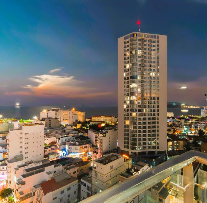 Junior Suite Twin with Sea View and Balcony