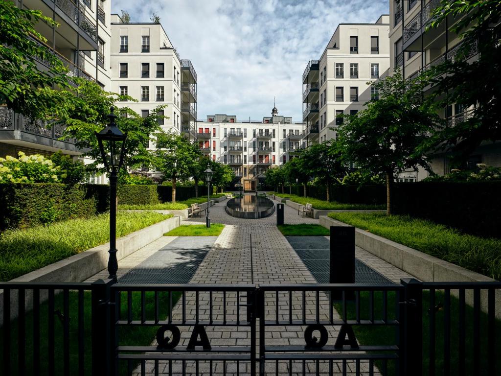 The Wellem, in The Unbound Collection by Hyatt - Resim 15