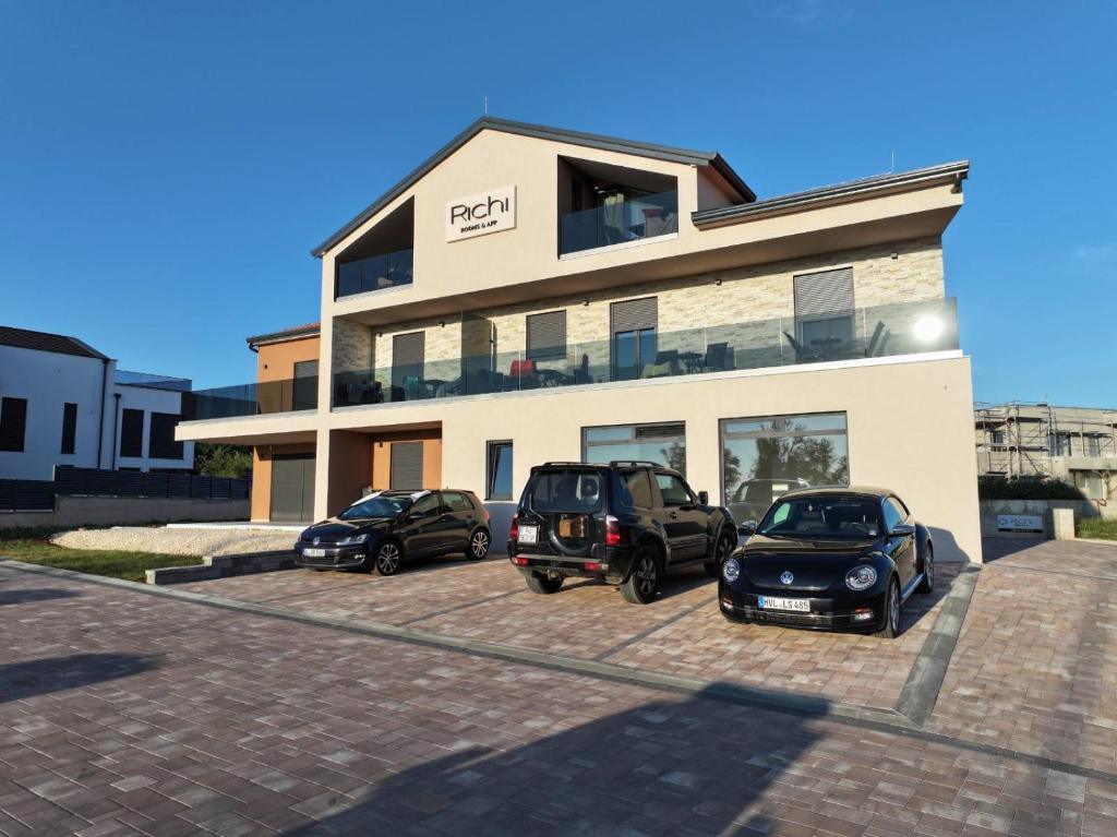 Budova, kde se apartmán nachází