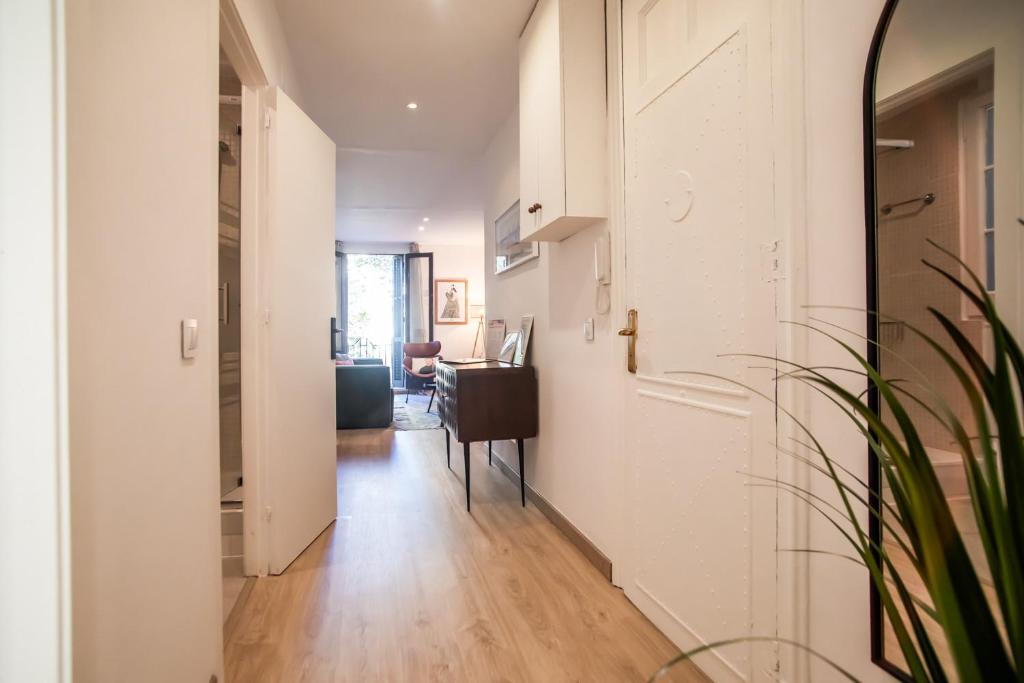 Kuchyňa alebo kuchynka v ubytovaní 12CRC1038 - Big & Cozy 2bed Apartment in the city