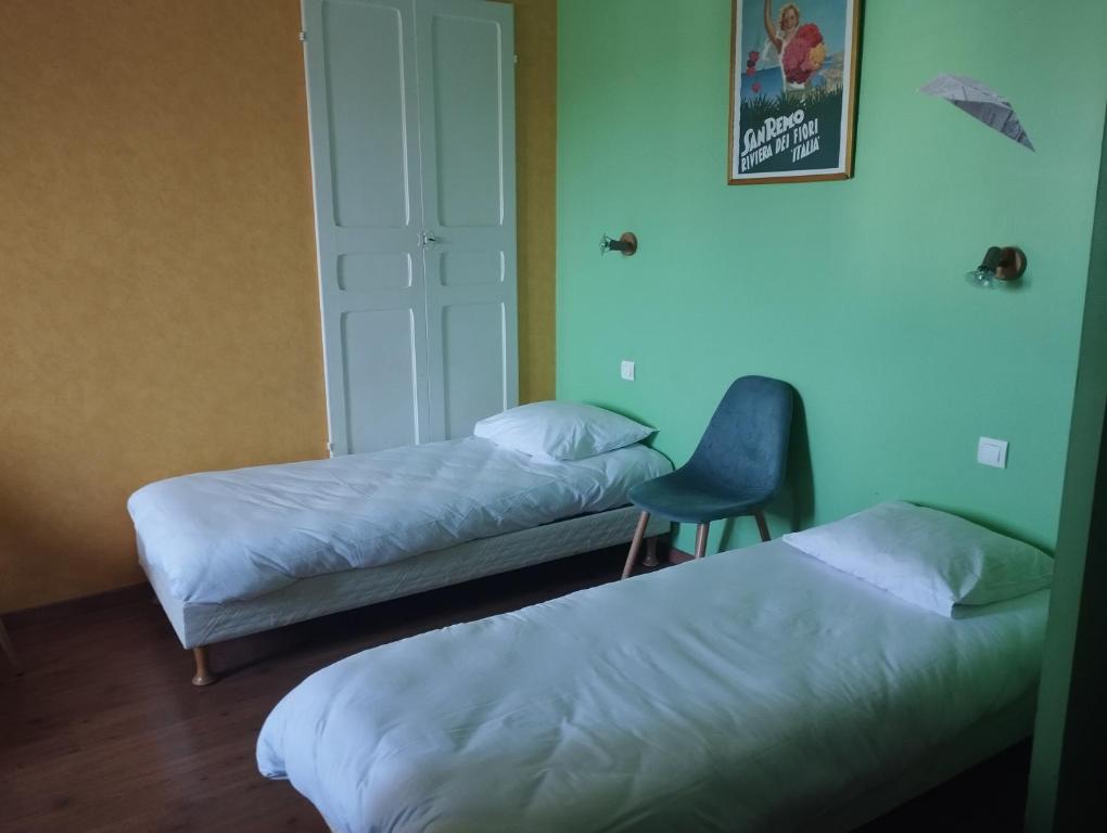 Hotel De Provence - Chambre Familiale Standarde