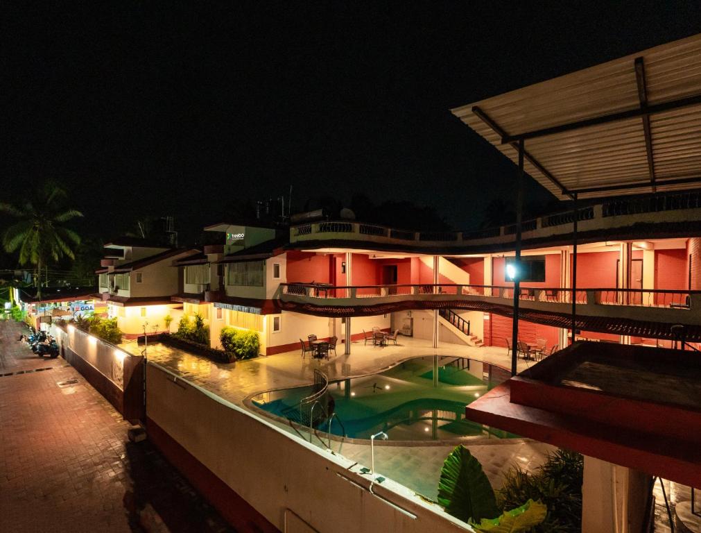 Bazén v ubytování Treebo Sunshine Beach Resort nebo v jeho okolí