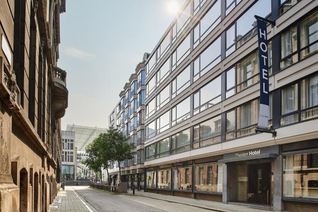 Theater Hotel - Resim 3