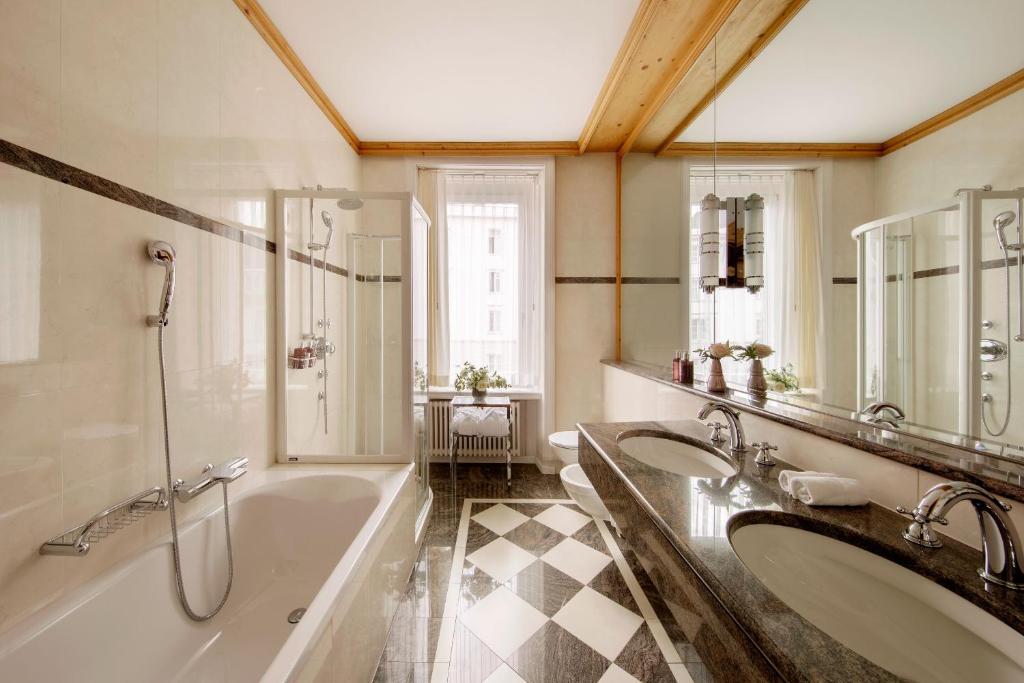 Grand Hotel Kronenhof photo 4