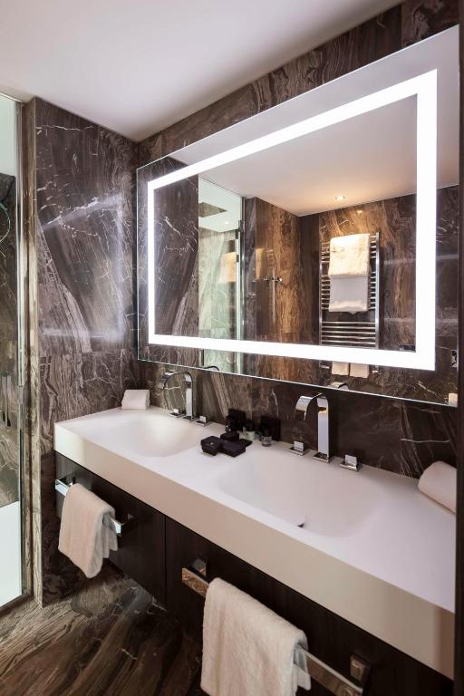 Hyatt Centric Milan Centrale - Skyline Suite