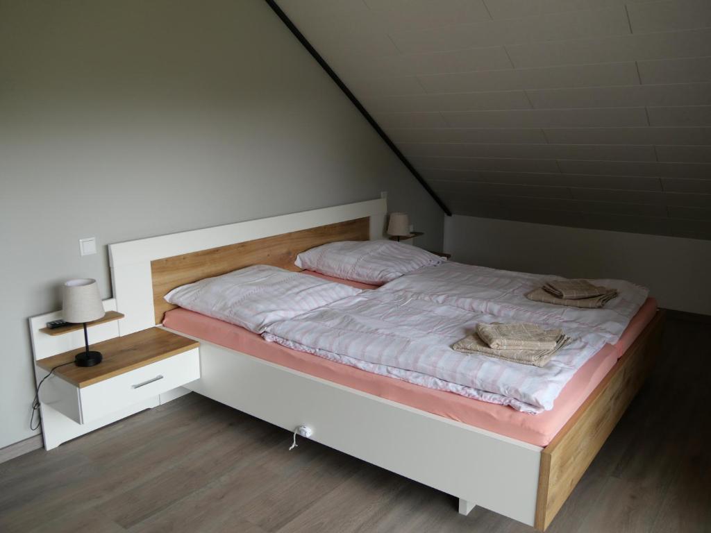 Postel nebo postele na pokoji v ubytování Ferienwohnung Gerstmann