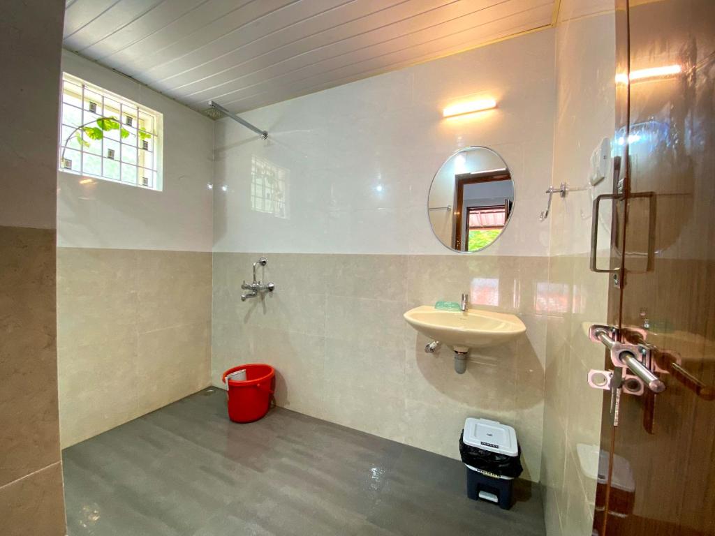 Koupelna v ubytování Glanwoods Inn - 2BHK Independent Private house in Mangalore - Pets allowed