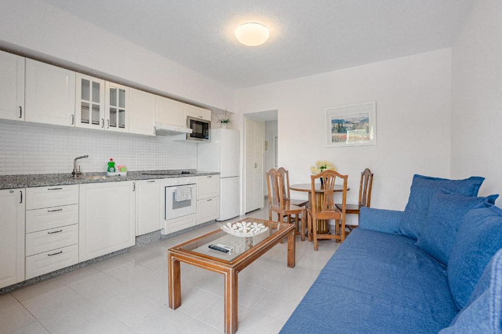 Kuchyň nebo kuchyňský kout v ubytování Costa Azul Apartamento
