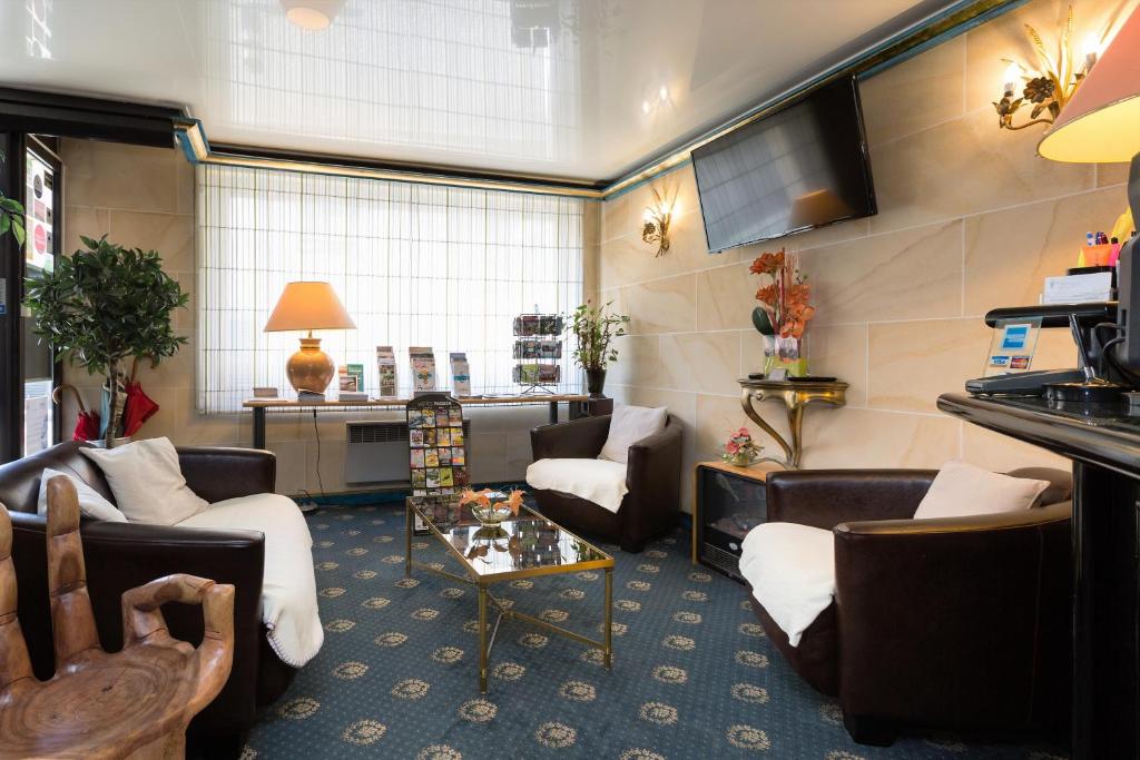 Posezení v ubytování Hotel De Clisson Saint Brieuc