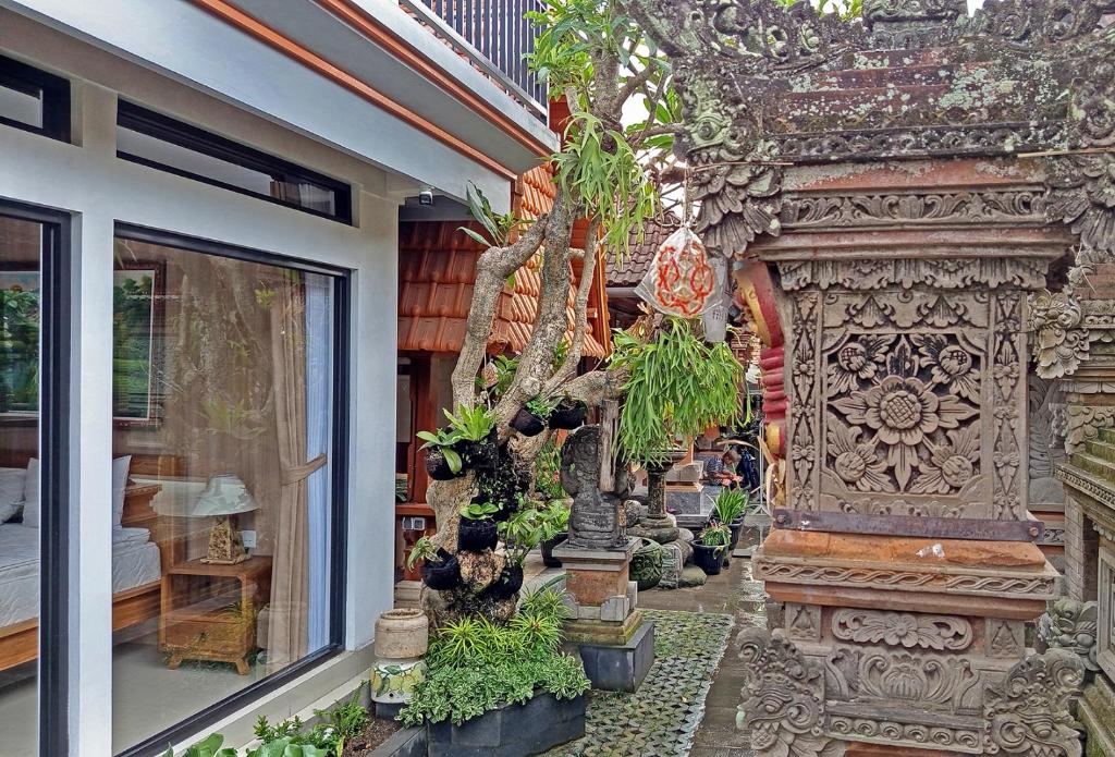 Zahrada ubytování Mahaguna Ubud