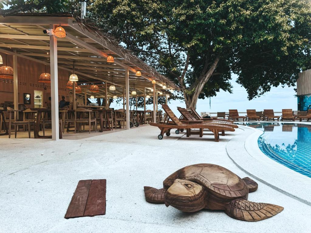 Bazén v ubytování Blue Turtle Hotel Samui nebo v jeho okolí