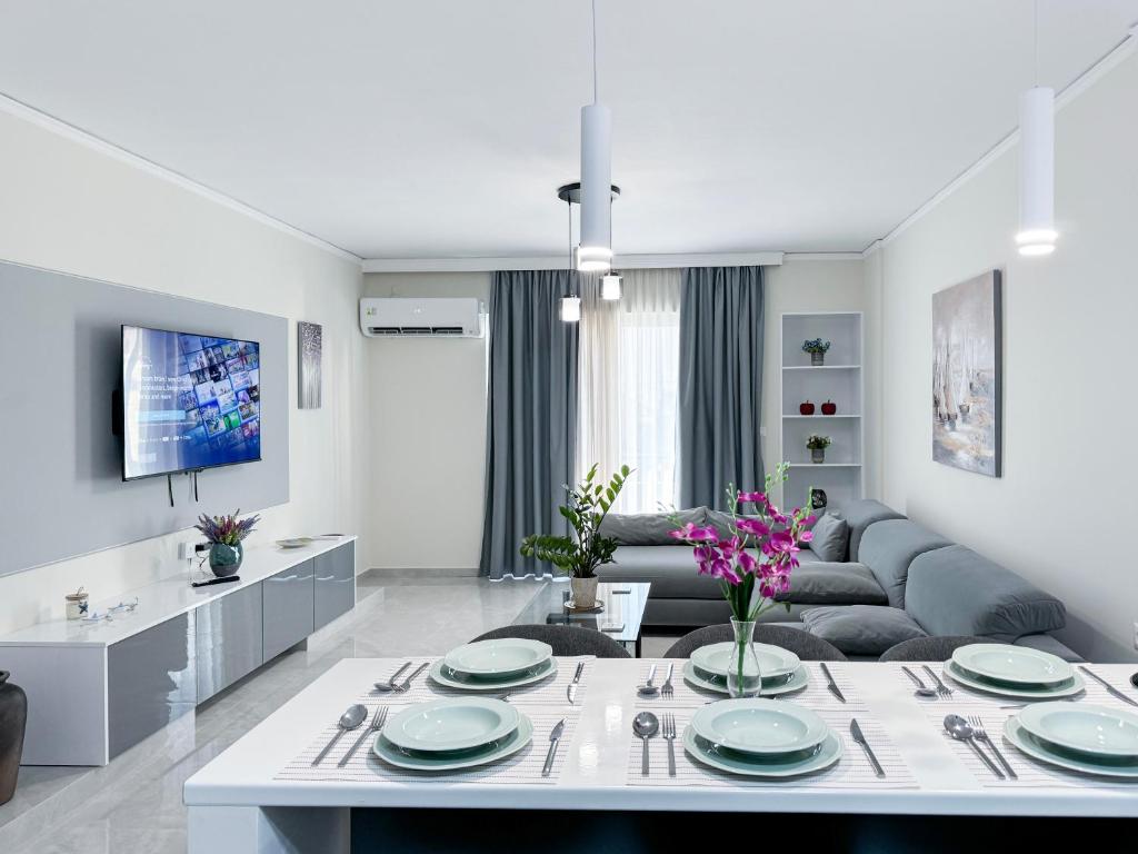 All Seasons Luxury Apartment