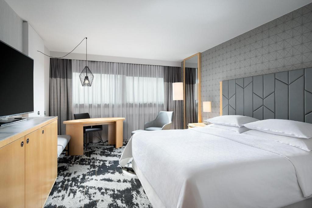 Sheraton Frankfurt Airport Hotel & Conference Center - Resim 29