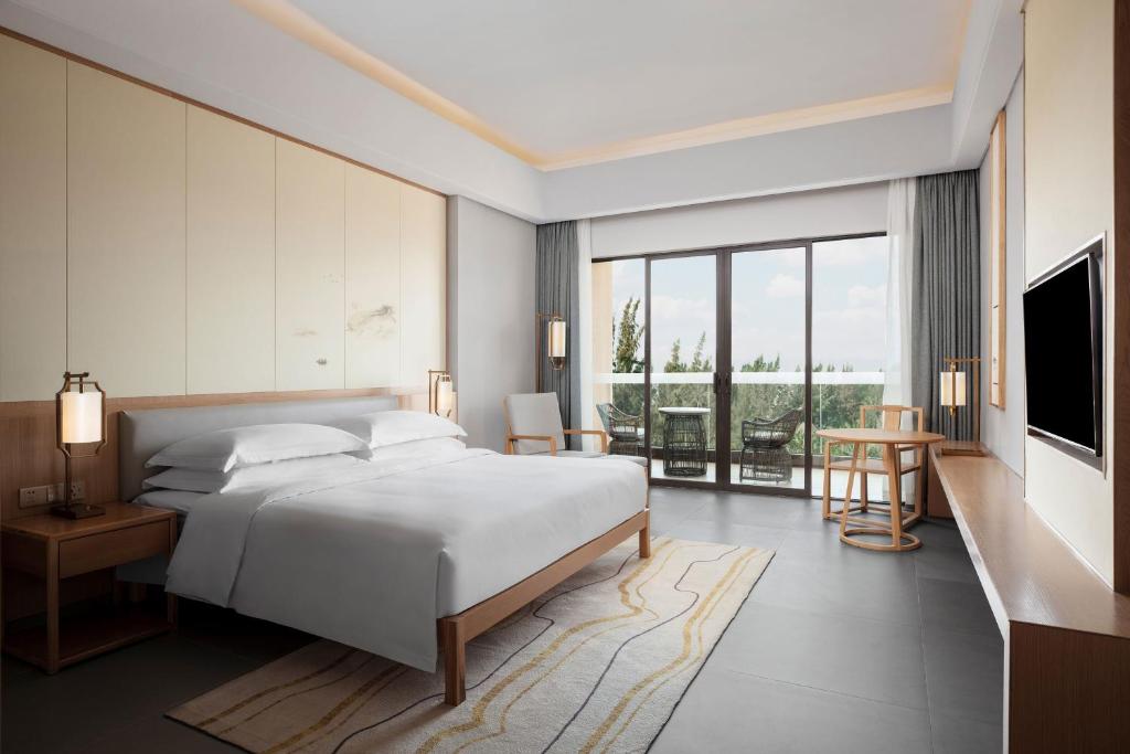 Sheraton Maoming Romantic Beach Resort - Deluxe Sea View Gästezimmer Mit 1 König, Balkon