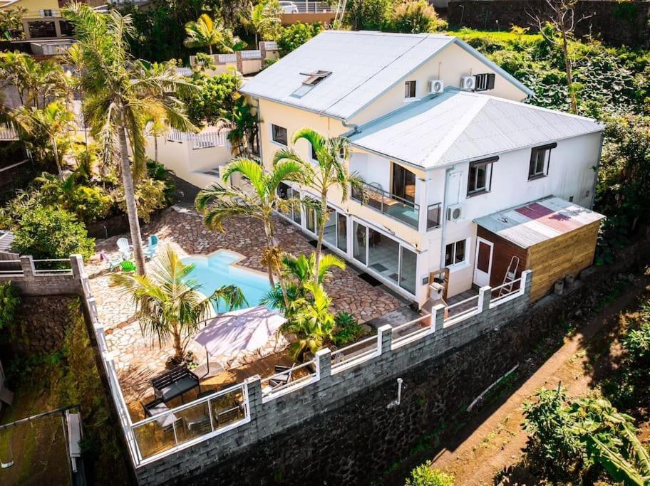 Bazén v ubytování Grande Maison de 8 chambres au sud de"La Réunion" nebo v jeho okolí