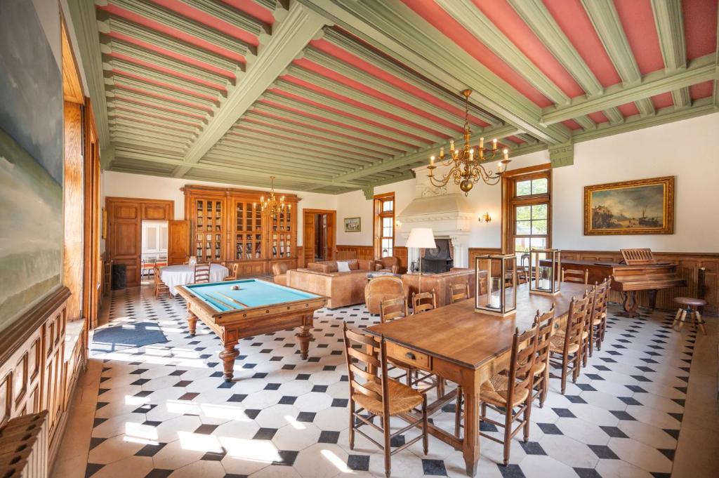 Posezení v ubytování Manoir de la Dune