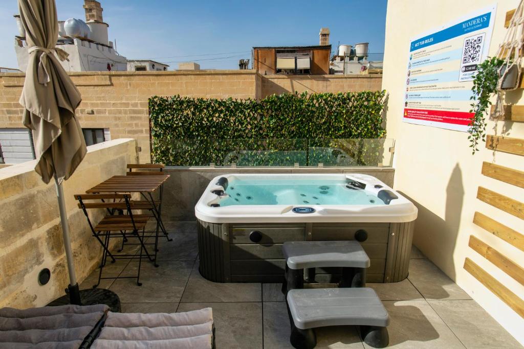 Mandera's Boutique Suites & Dorms - 2