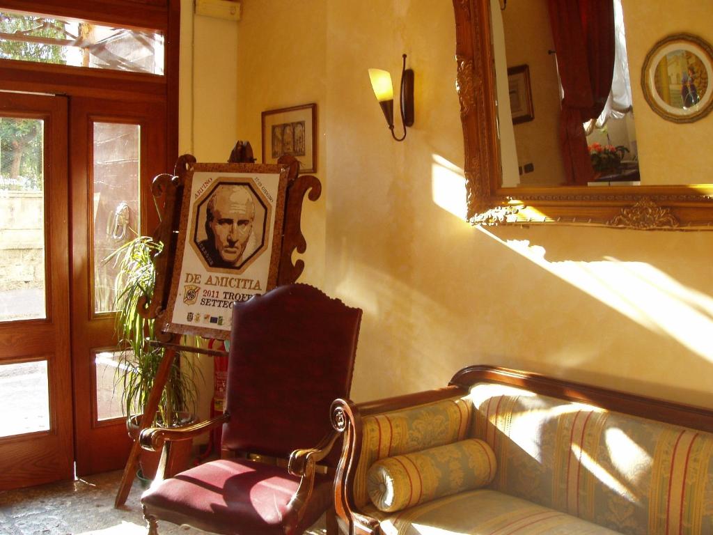 Posezení v ubytování Hotel Il Cavalier D'Arpino