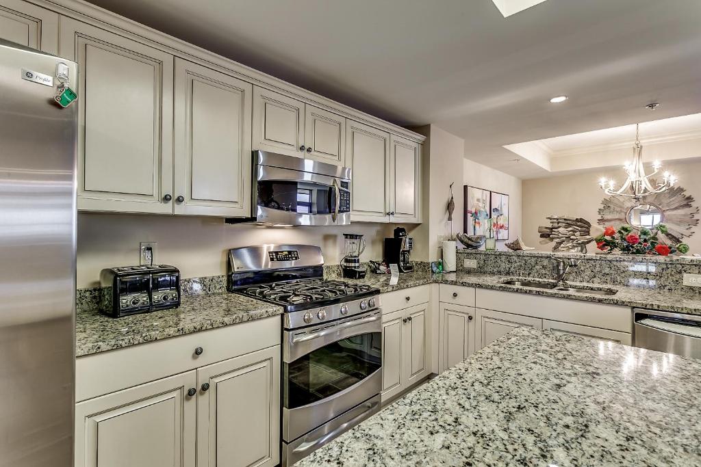North Beach Resort & Villas - Four-Bedroom Holiday Home