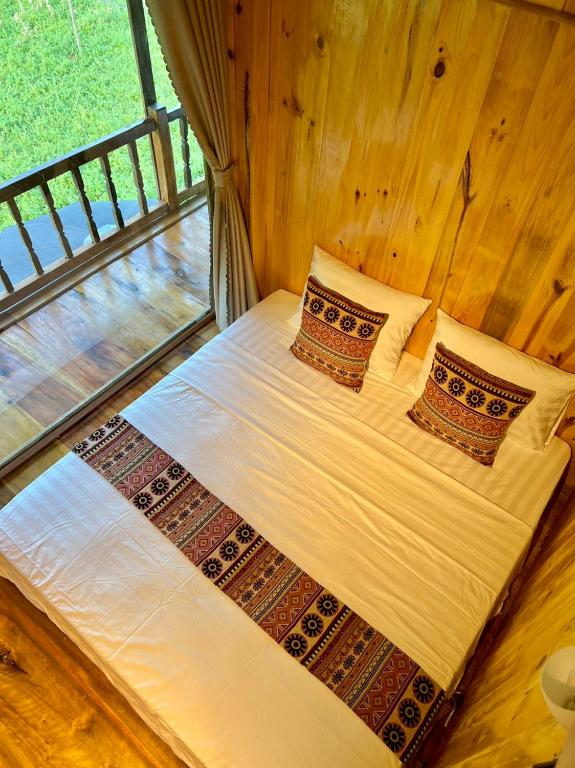 Postel nebo postele na pokoji v ubytování Muong Tra Stream Homestay