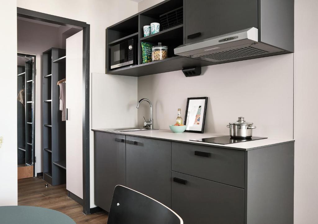 Living Hotel am Deutschen Museum - Resim 44