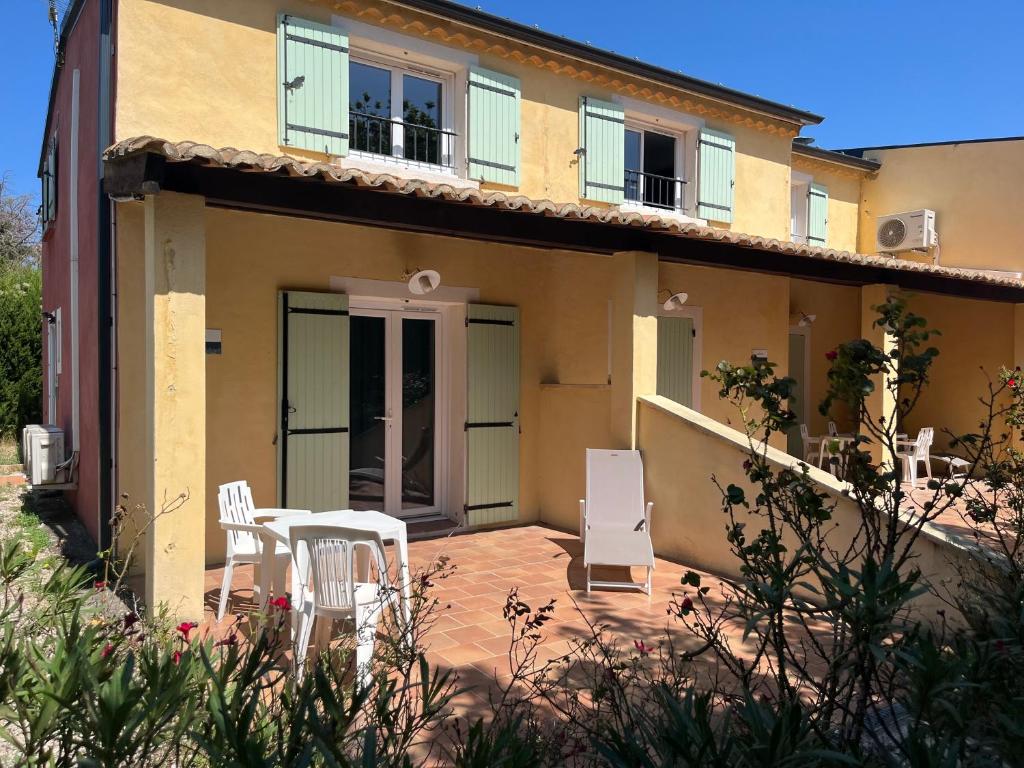 Le Gîte du Festival Sud Aqua - Avignon TGV - Resim 9