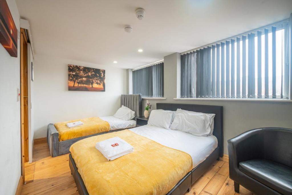 
Triple Room with Private Bathroom
