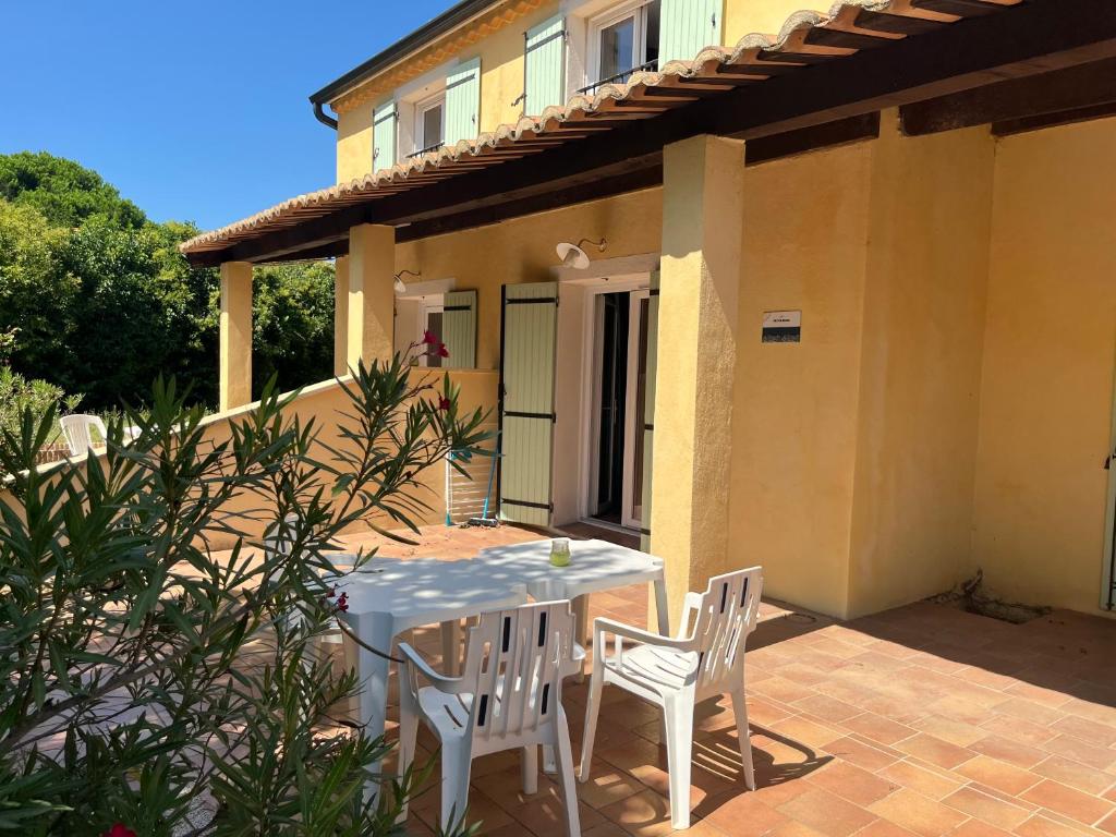 Balkón alebo terasa v ubytovaní Le Gîte du Festival Sud Aqua - Avignon TGV