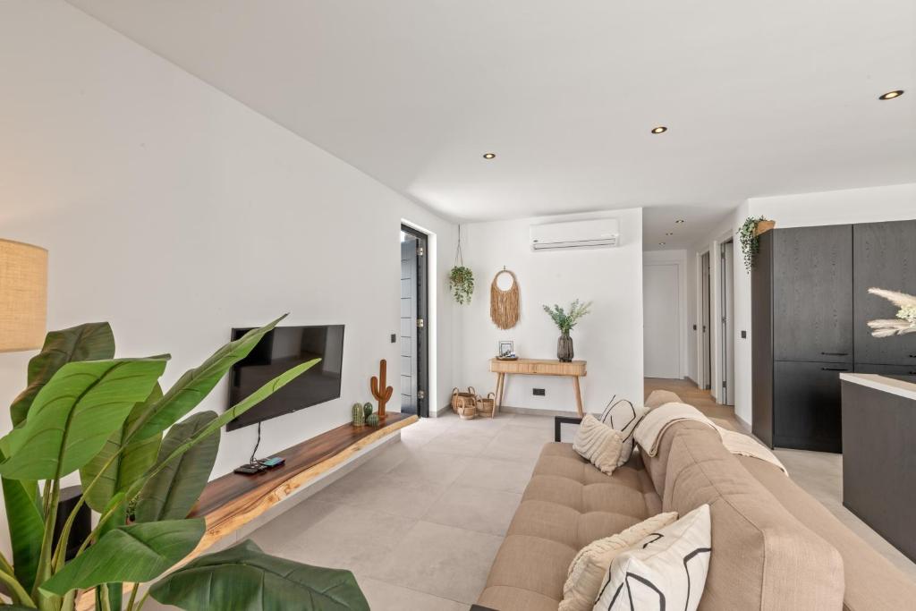 TV a/nebo společenská místnost v ubytování Zon&zo Luxurious Apartment in Jan Thiel