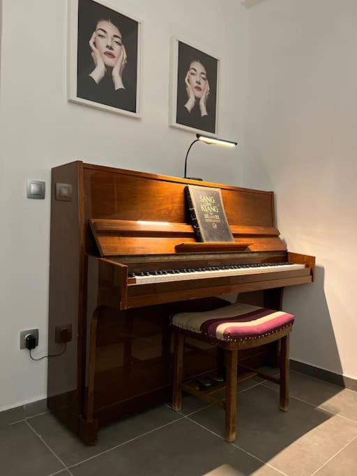 Piano Quiet Apartment Garden