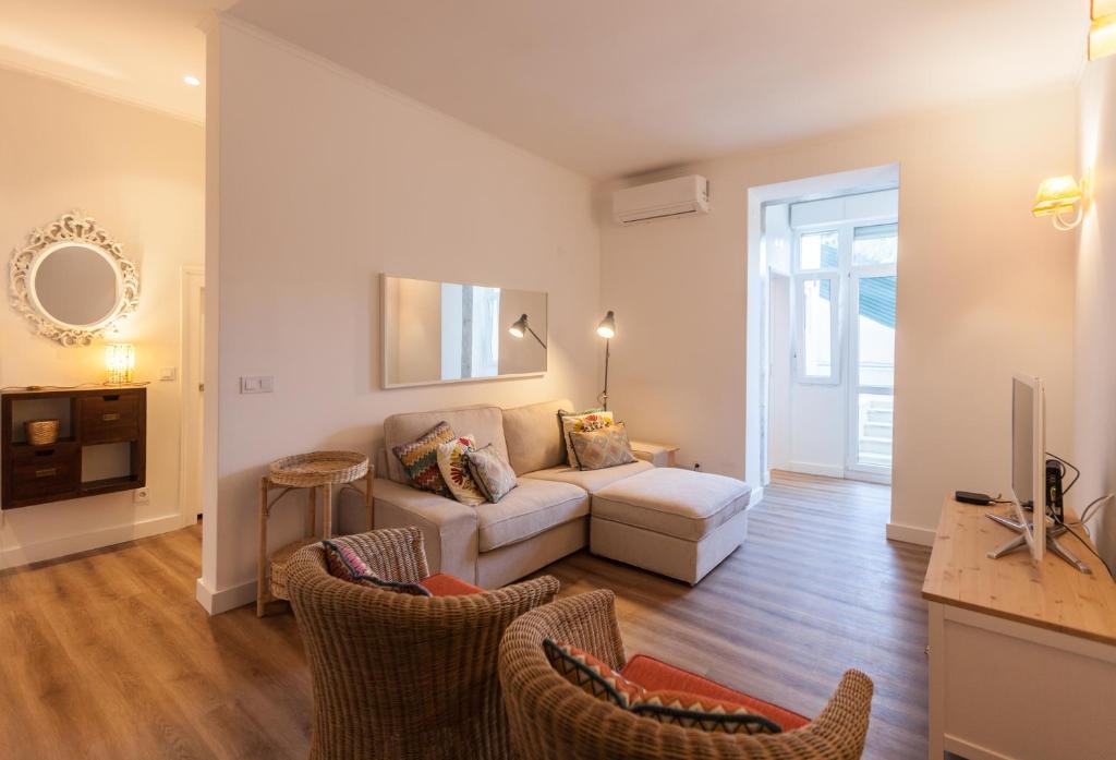 FLH Graça Charming Duplex with Small Pool