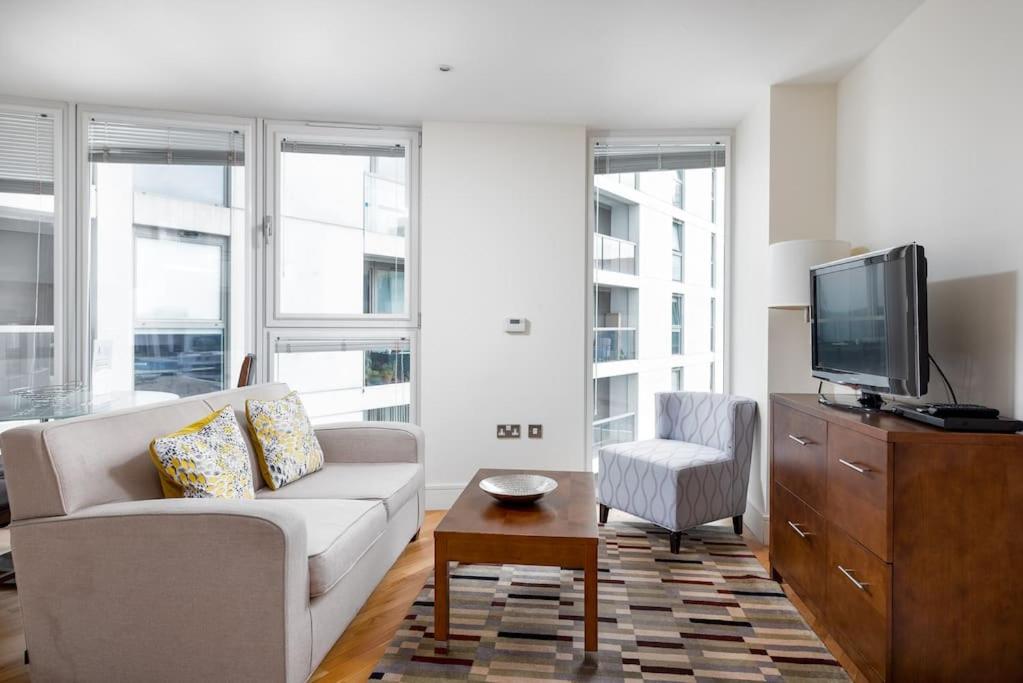 Canary Wharf By Capital