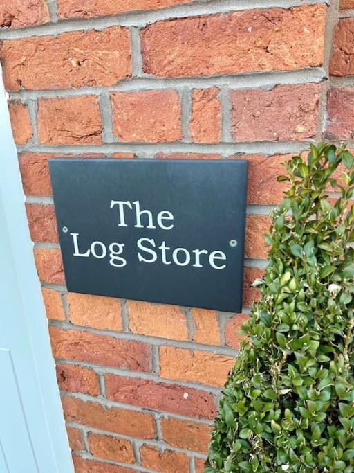 Certifikát, hodnocení, plakát nebo jiný dokument vystavený v ubytování The Log Store