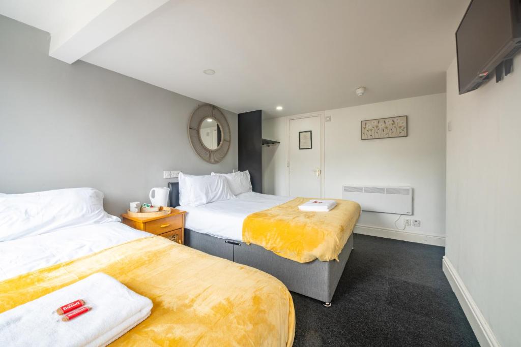 
Quadruple Room with Private Bathroom
