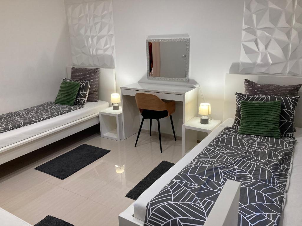 Apartman SONAS with free private parking - 16