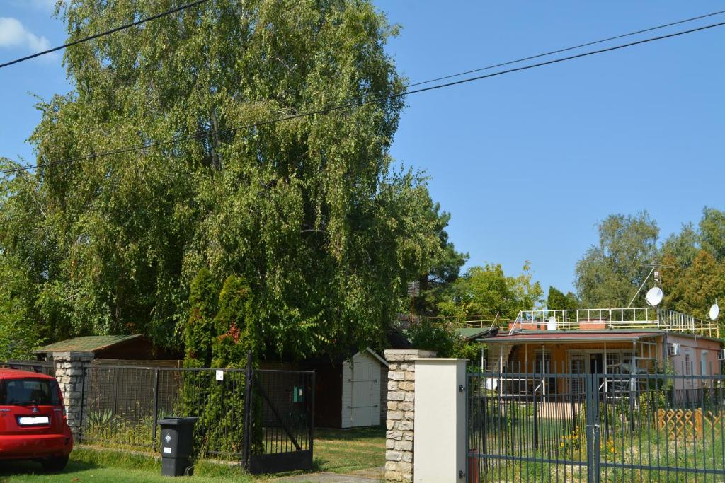 Budova, v ktorej sa dovolenkový dom nachádza