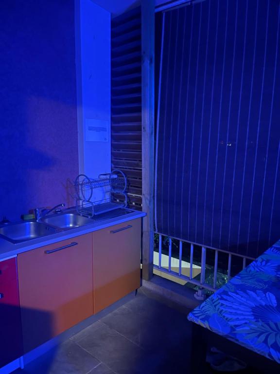 Postel nebo postele na pokoji v ubytování CASA COLIVING avec chambre salle de bain individuelles privatives