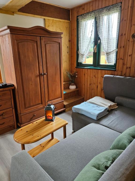 Posezení v ubytování Kleine Jagdhütte